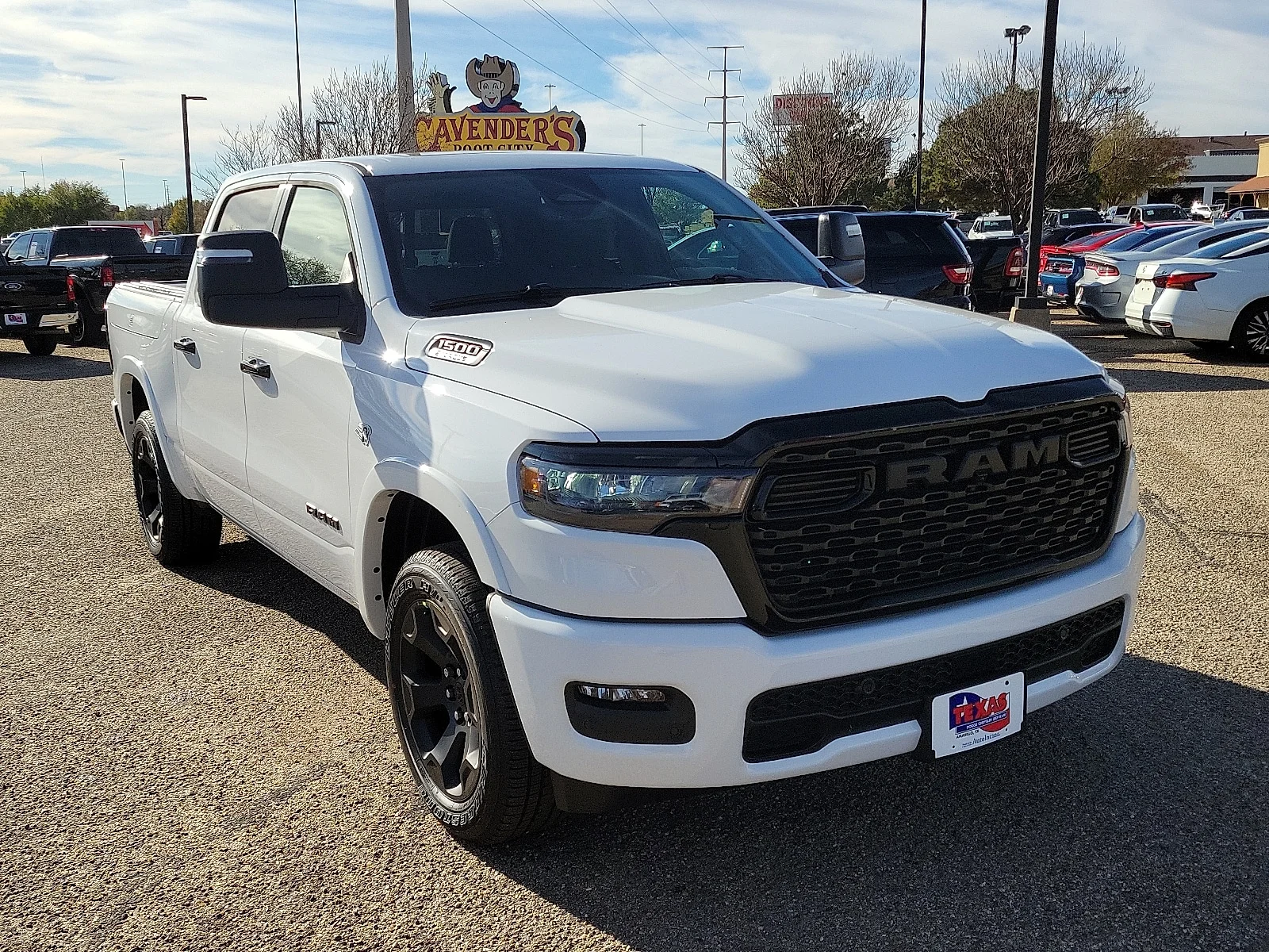 New 2026 PW7 Bright Whit Ram LONE STAR CREW CAB 4X4 5