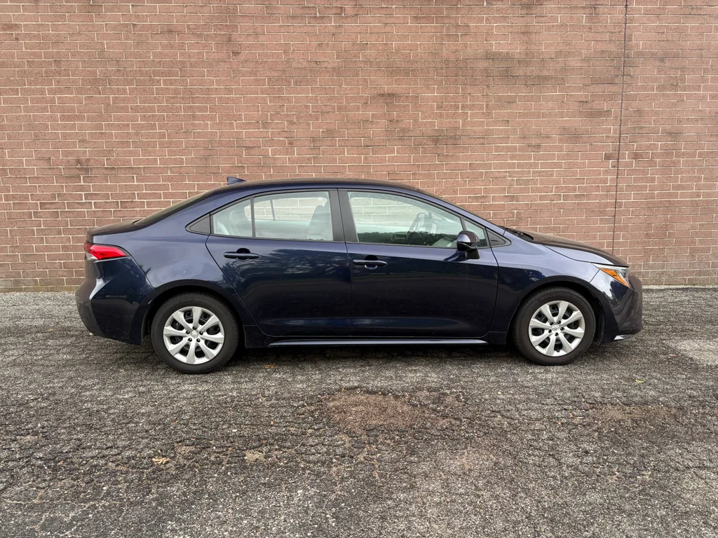 Used 2024 Blueprint Toyota LE image 7
