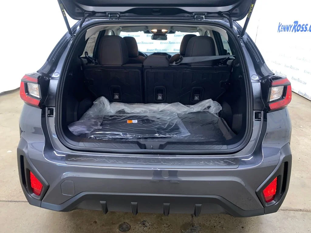 New 2026 MAGNETITE GRAY PEARL Subaru Base image 13