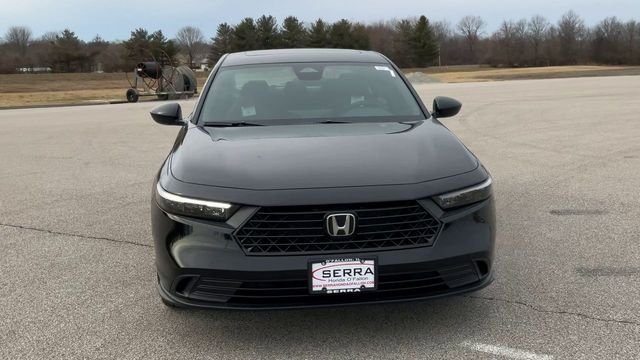 Certified Used 2025 Crystal Black Pearl Honda Sport image 3