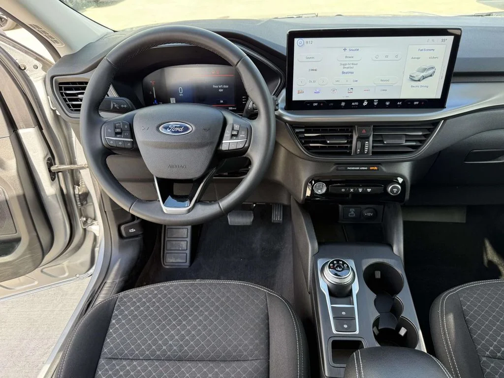 Used 2023 Silver Ford Active image 16