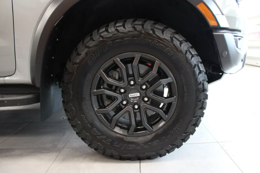 Used 2024 Cactus Green / Gray Ford Raptor image 11