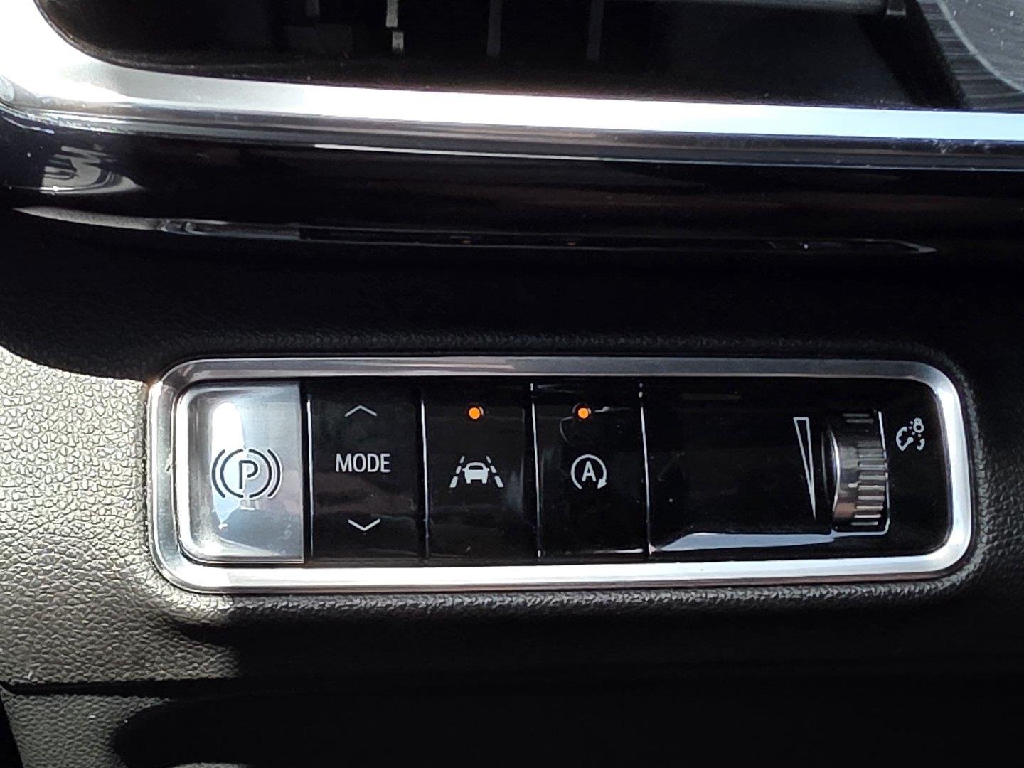Used 2024 Ebony Twilight Metallic Buick Preferred image 27
