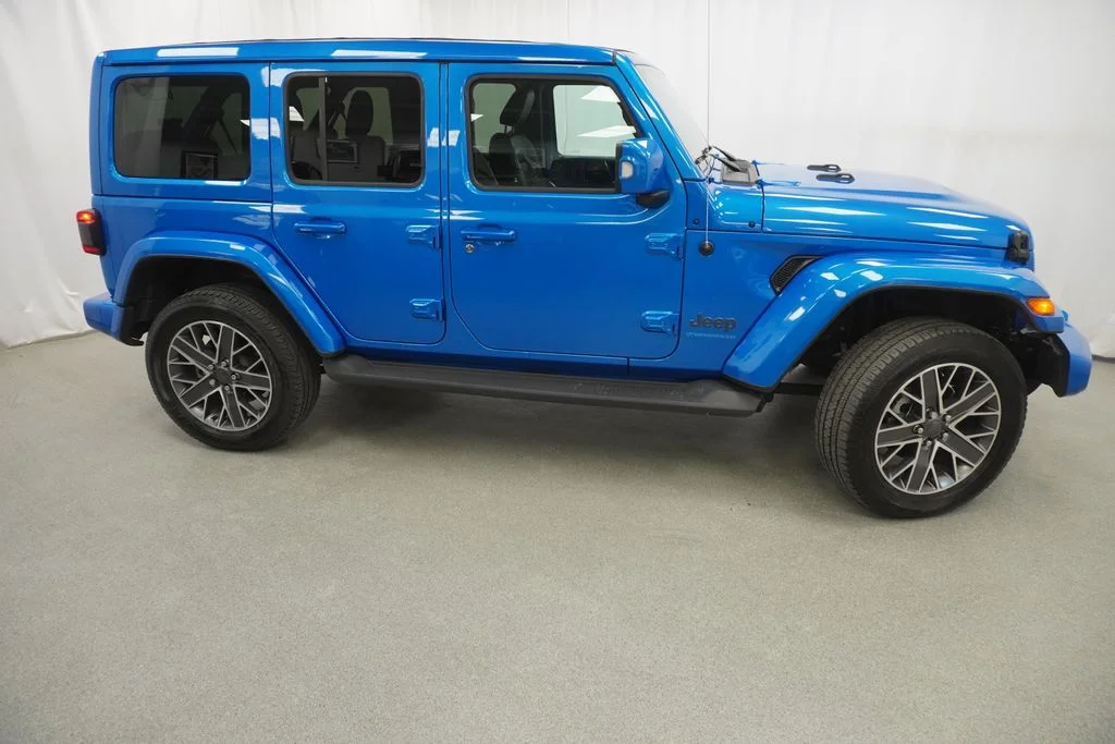 Used 2023 Blue Jeep High Altitude 4xe image 10