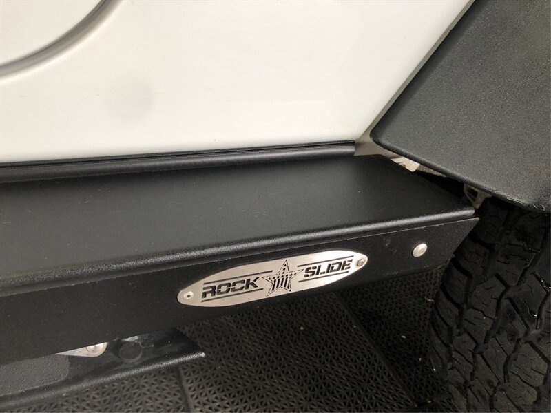 2017 Jeep Wrangler Unlimited Sport S - Photo 21