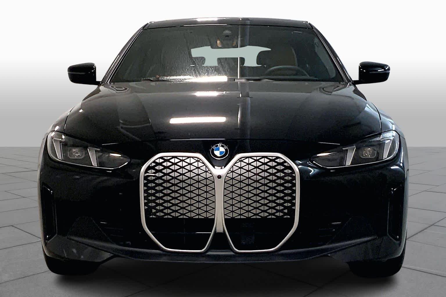 New 2026 Black Sapphire Metallic BMW xDrive40 image 3