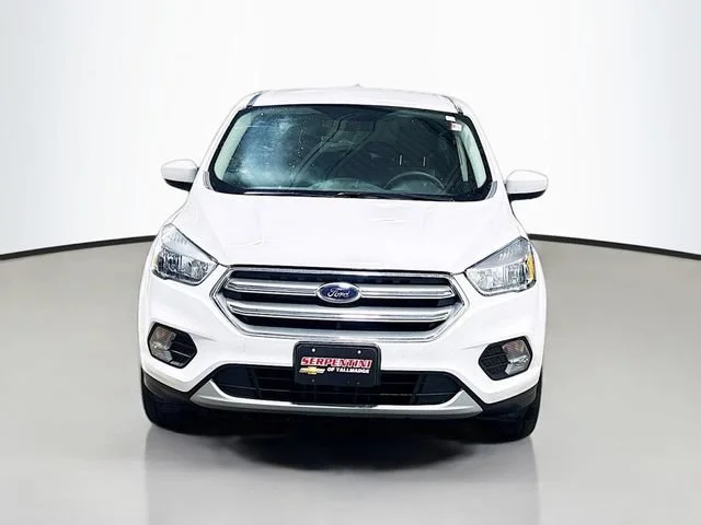 Used 2017 Ford Escape SE with VIN 1FMCU9GD8HUB88202 for sale in Tallmadge, OH