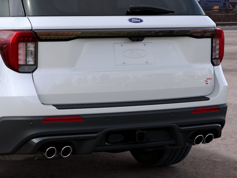 New 2027 STAR WHITE Ford 4DR 4WD ST image 23