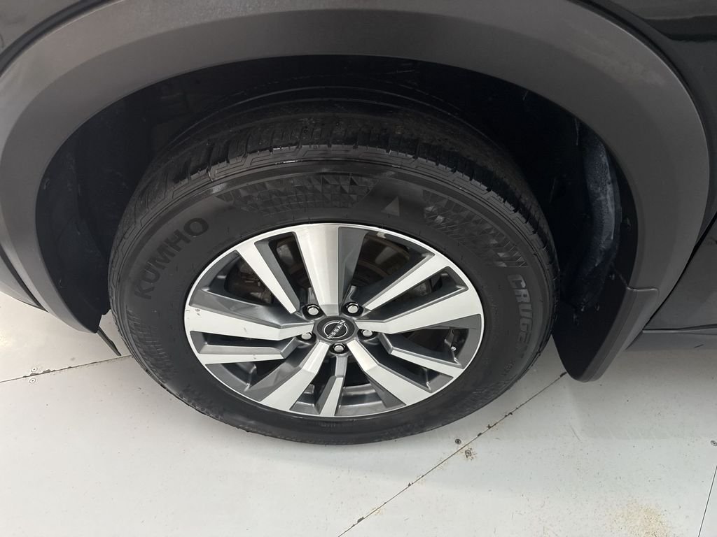 Certified Used 2024 Super Black Nissan SL image 34