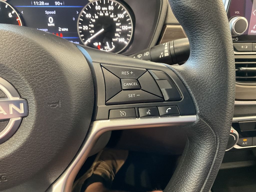 Used 2024 Silver Nissan 2.5 SV image 18