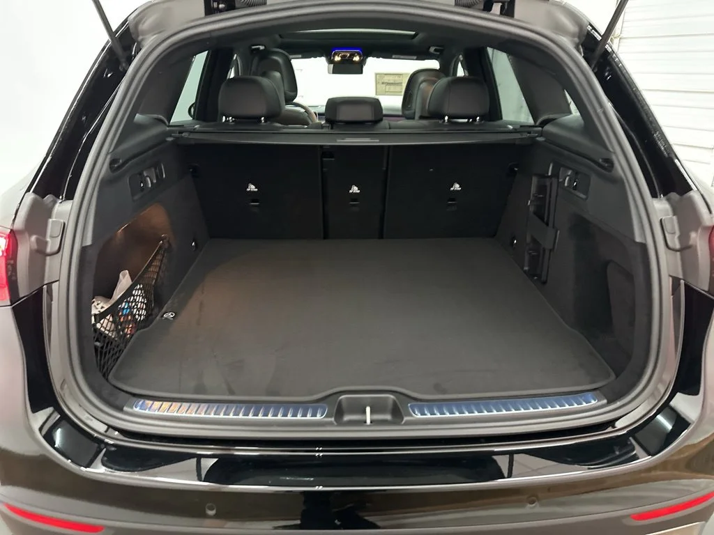 Used 2026 Black Mercedes-Benz GLC 300 image 25