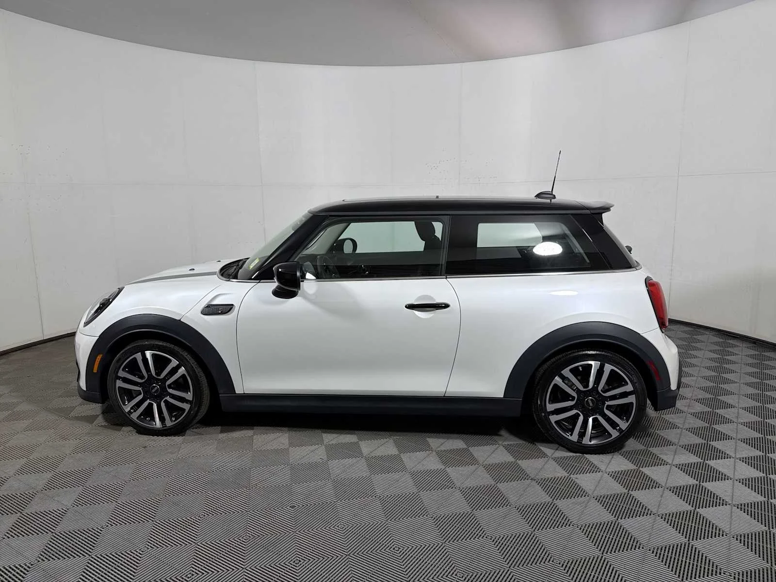 Used 2024 Nanuq White Metallic MINI Cooper S image 4