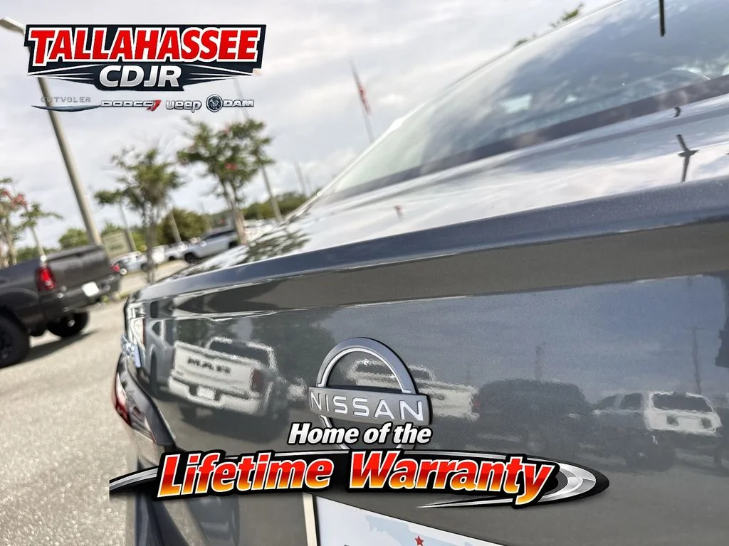 Used 2025 Gun Metallic Nissan 1.6 S image 6