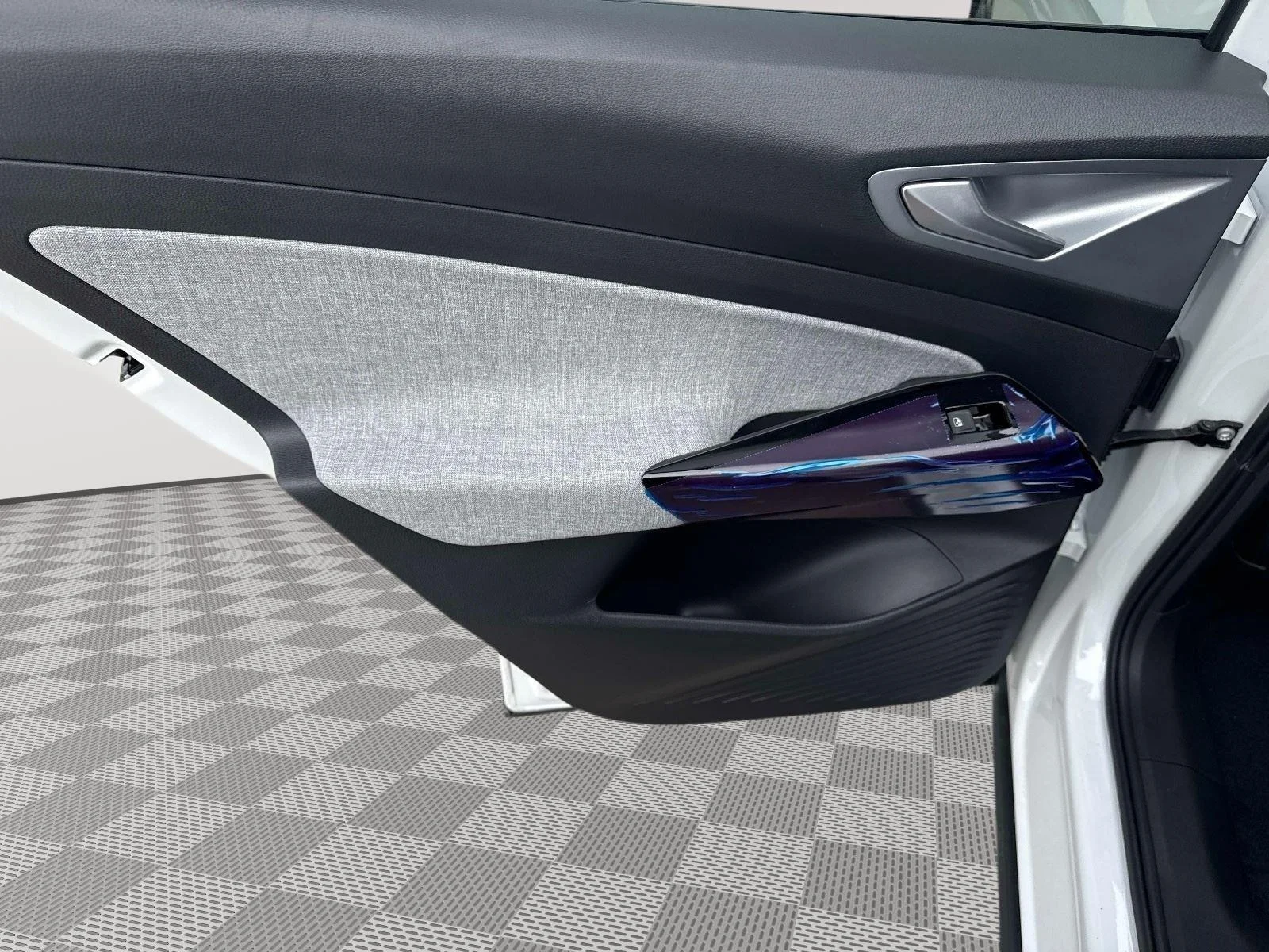 2025 Volkswagen ID.4 PRO - Photo 11