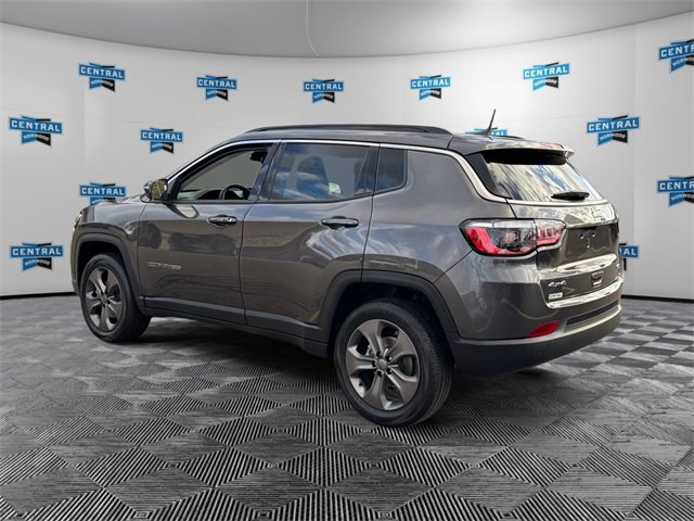2022 Jeep Compass Latitude Lux Altitude photo 2