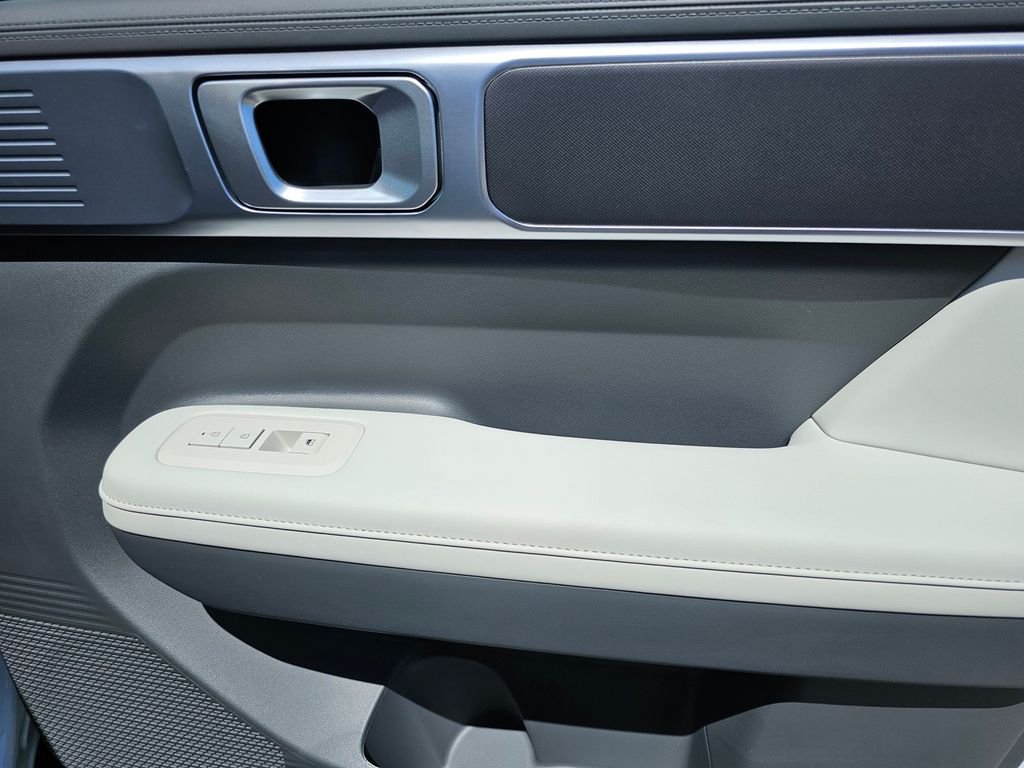 New 2026 White Hyundai SEL image 11