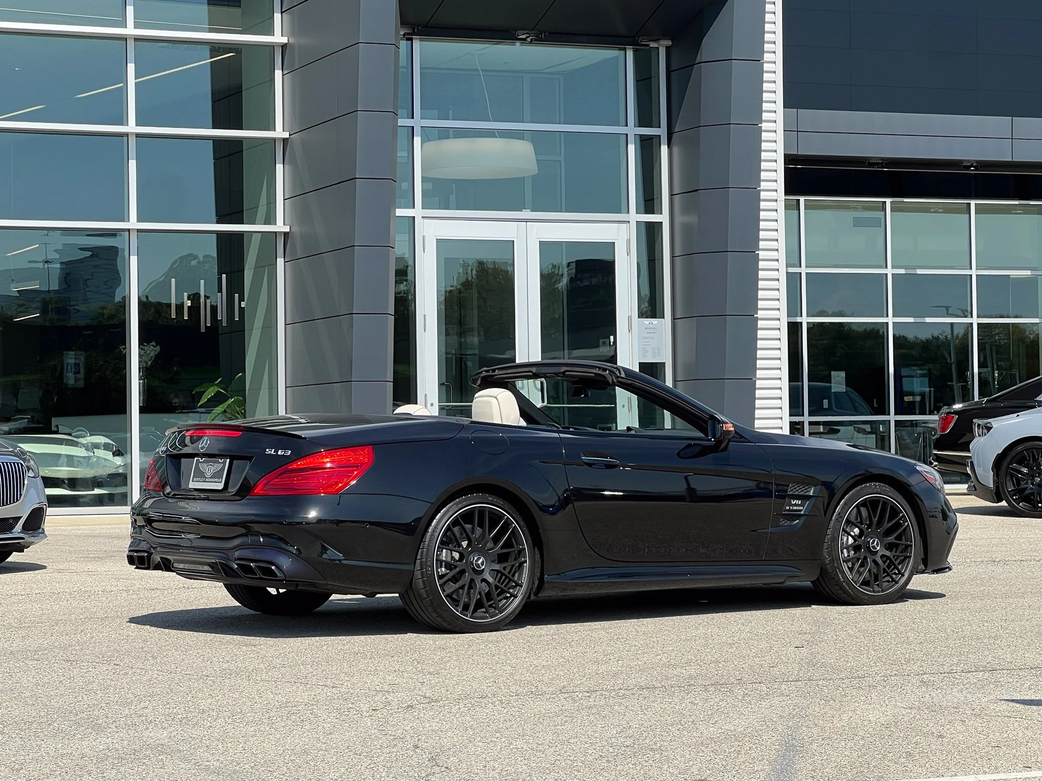 Used 2018  Mercedes-Benz SL 63 AMG® image 8