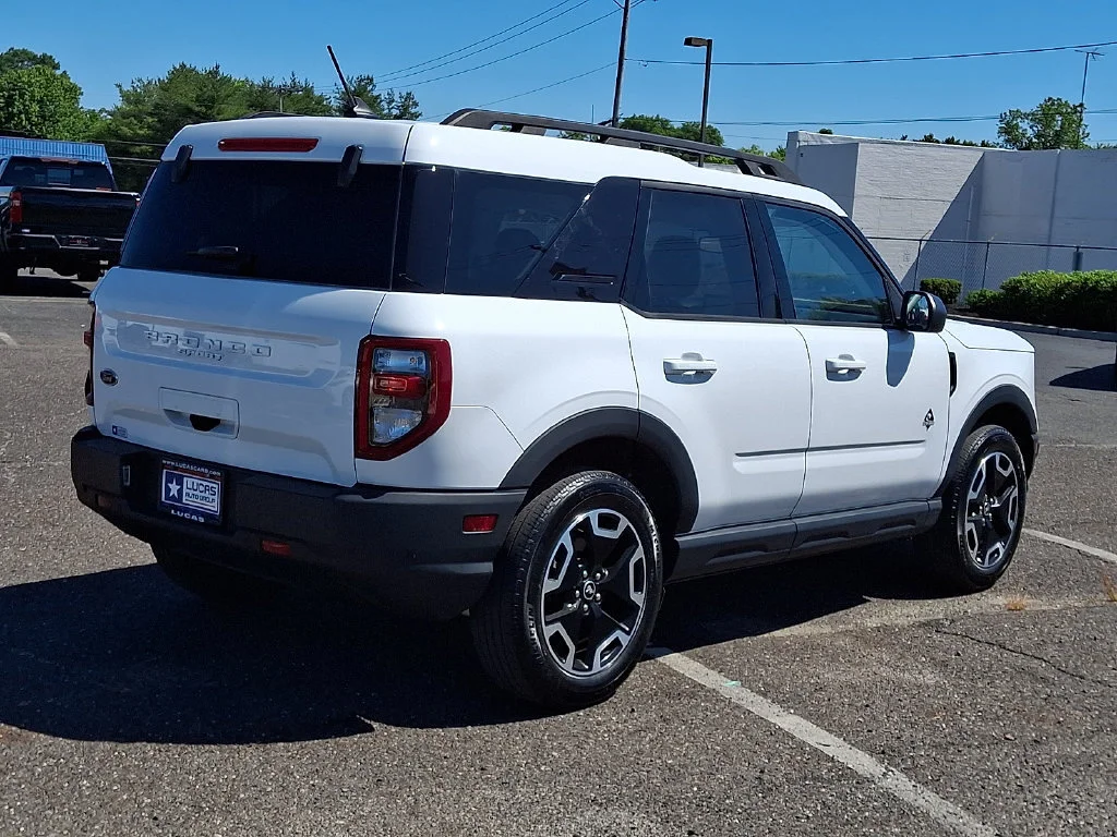 Used 2023 White Ford Outer Banks image 12