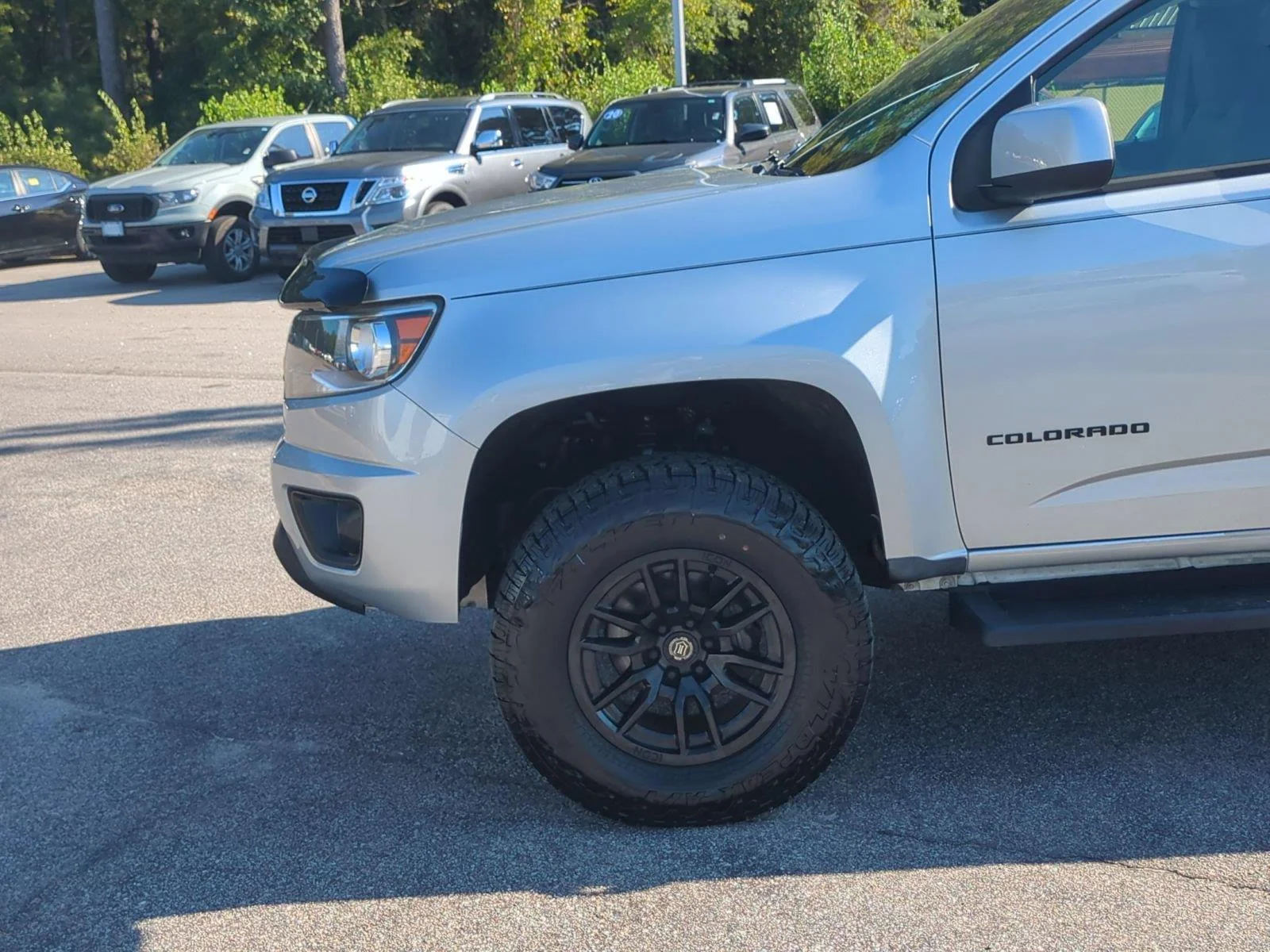 Used 2017 Summit White Chevrolet 4WD Z71 image 10