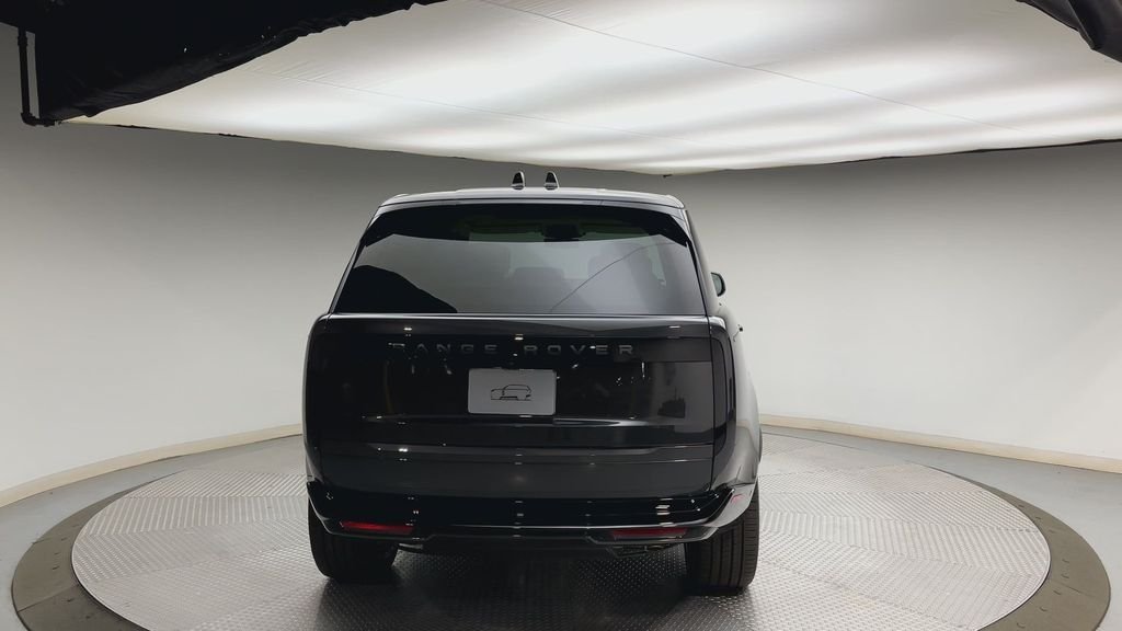 New 2026 Carpathian Grey LAND ROVER Autobiography image 3