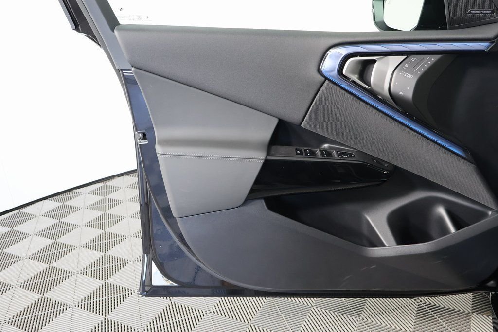 New 2026 Black Sapphire Metallic BMW 30 xDrive image 7