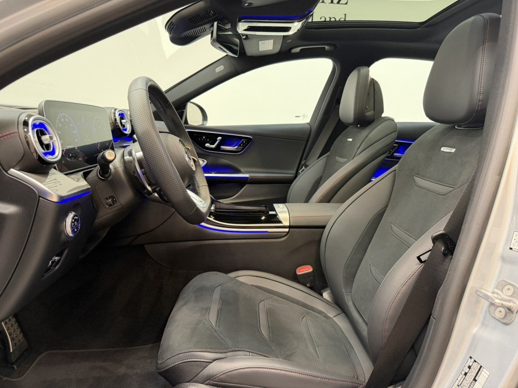 2025 Mercedes-Benz C-Class Sedan AMG C43 - Photo 6