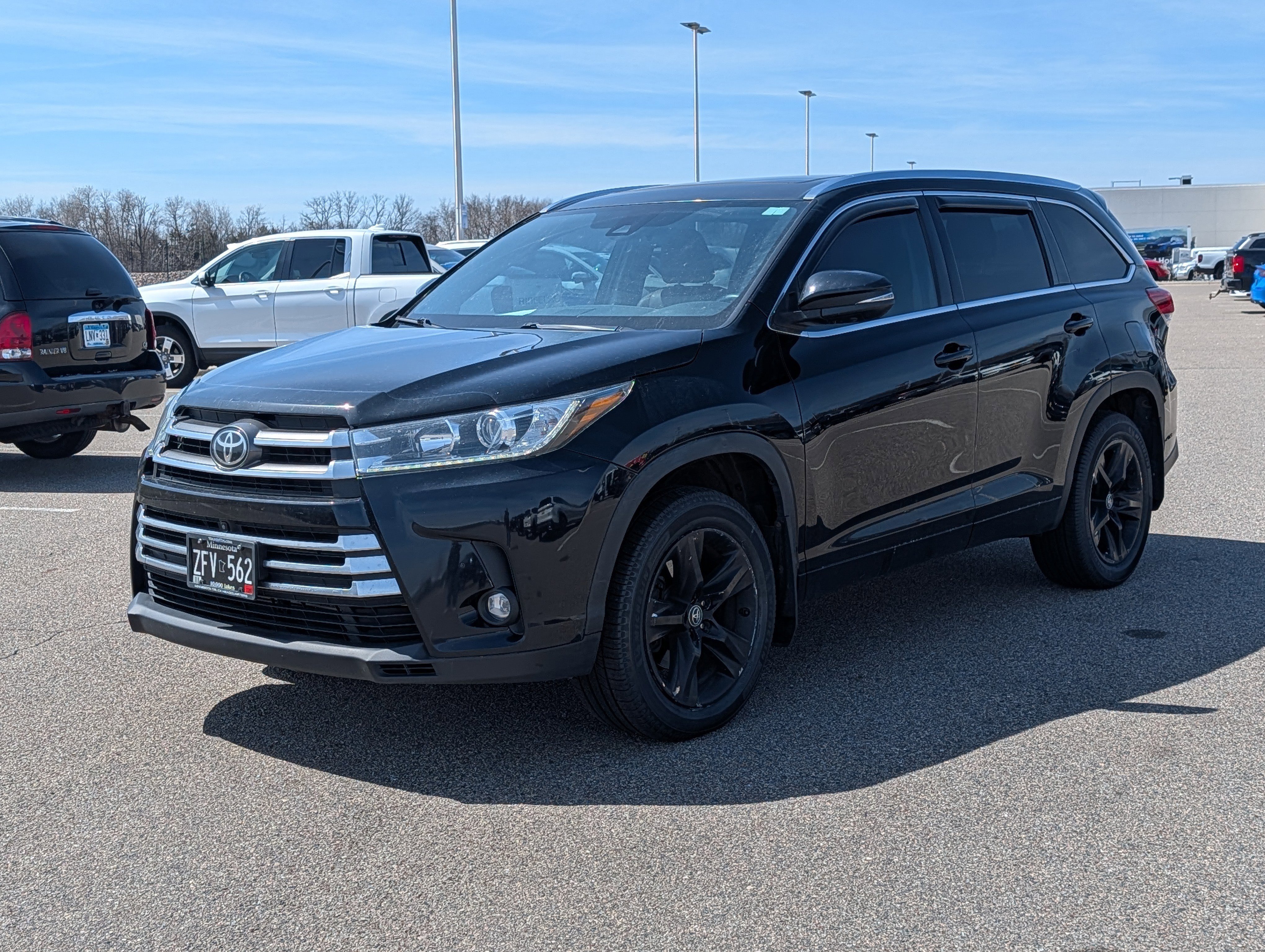 Used 2019 Toyota Highlander Limited with VIN 5TDDZRFH8KS741943 for sale in Waite Park, Minnesota