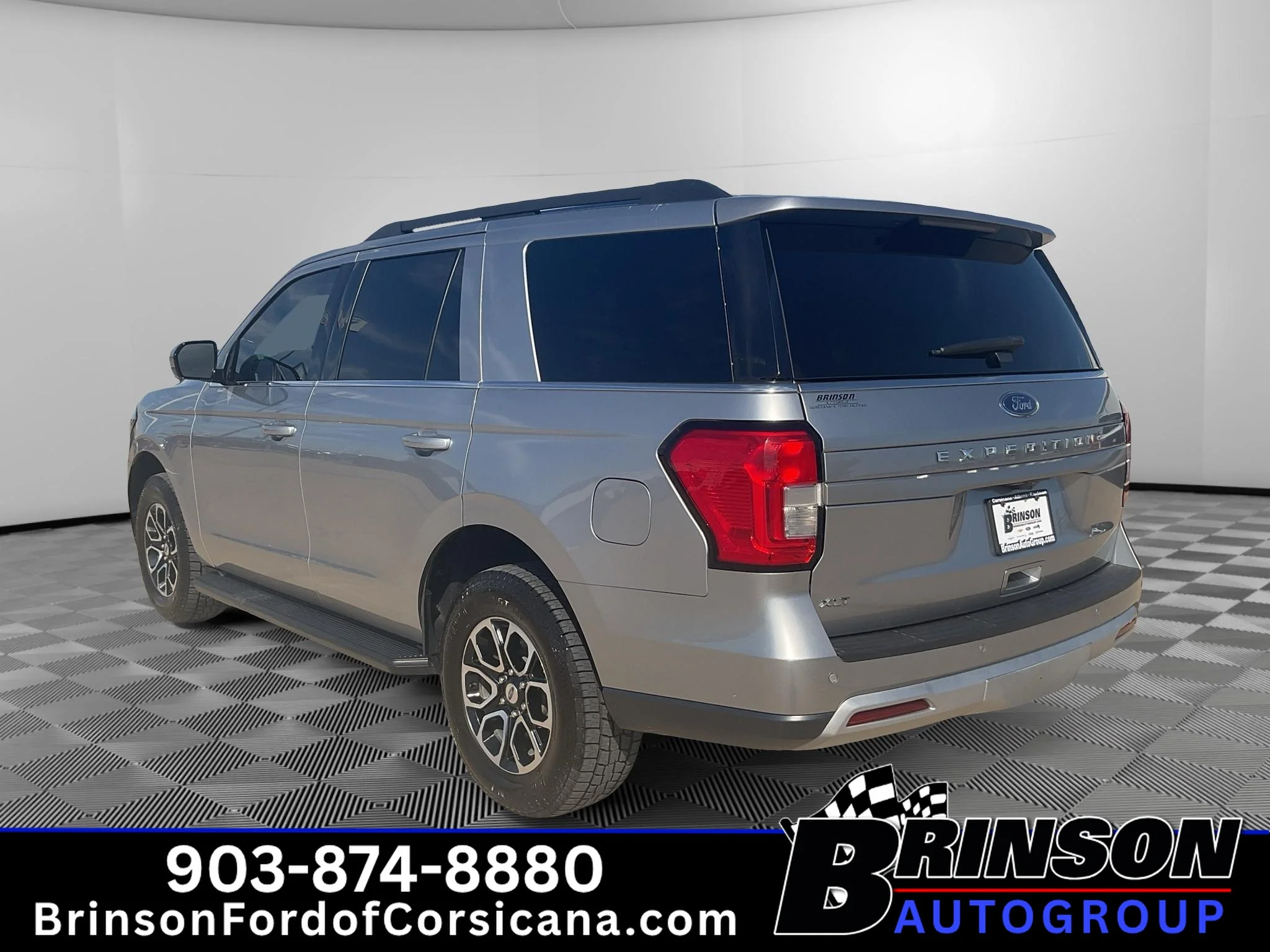 Used 2023 Iconic Silver Metallic Ford XLT image 5