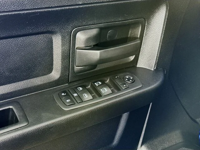 Used 2019 Blue Ram Express image 17