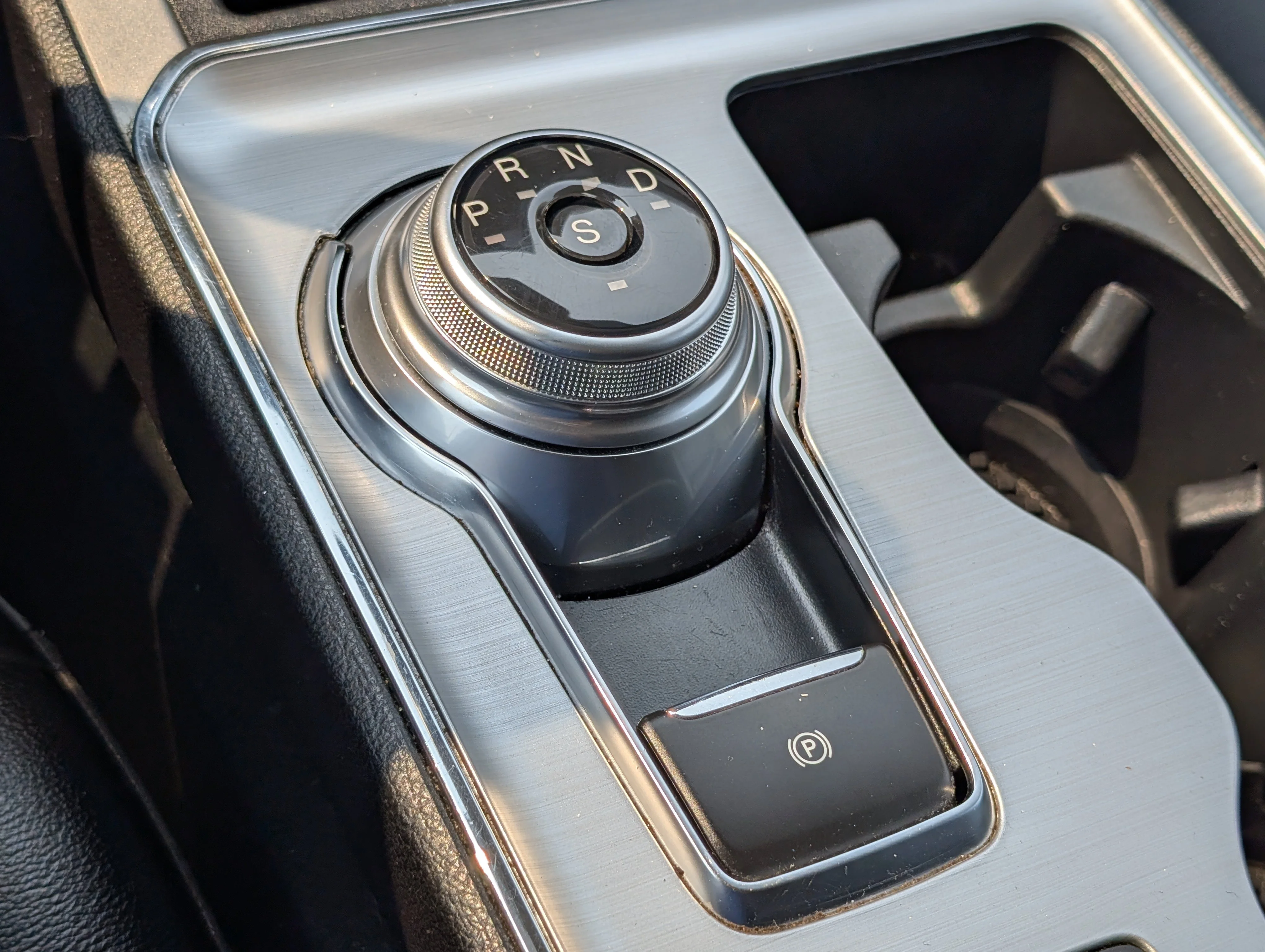 Used 2022 Silver Metallic Ford SEL AWD image 32