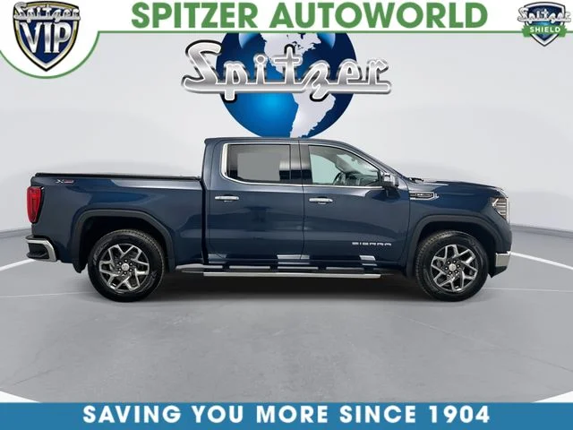 Used 2022 Blue GMC SLT image 11