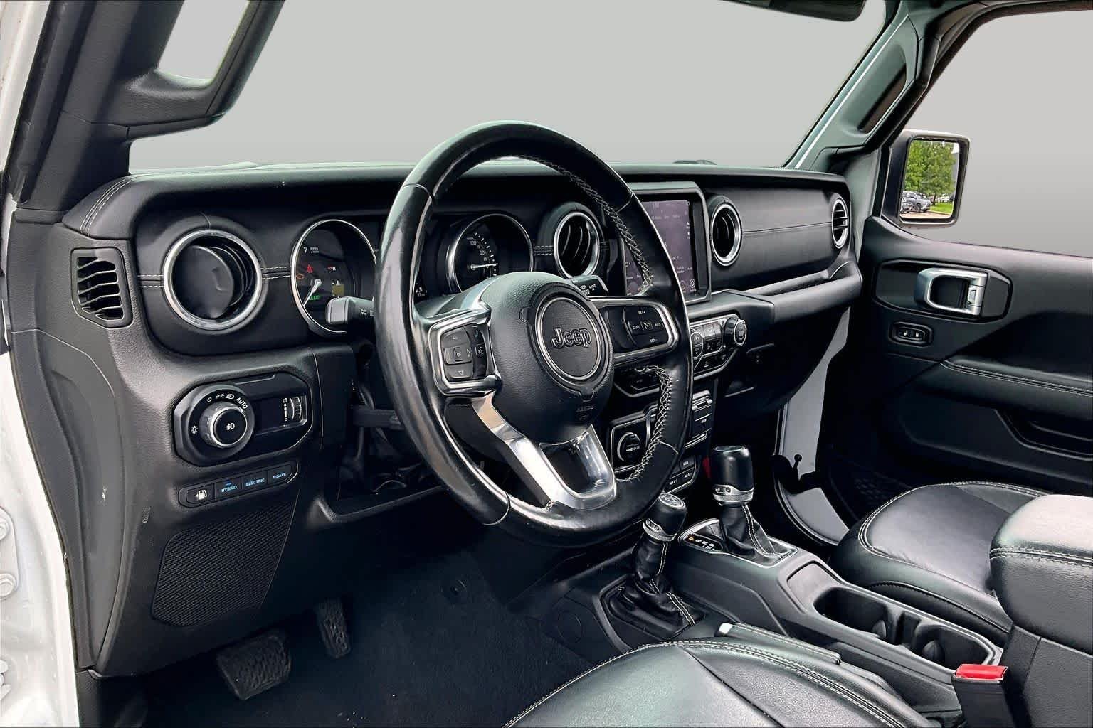 Used 2023 Bright White Clearcoat Jeep Sahara image 16