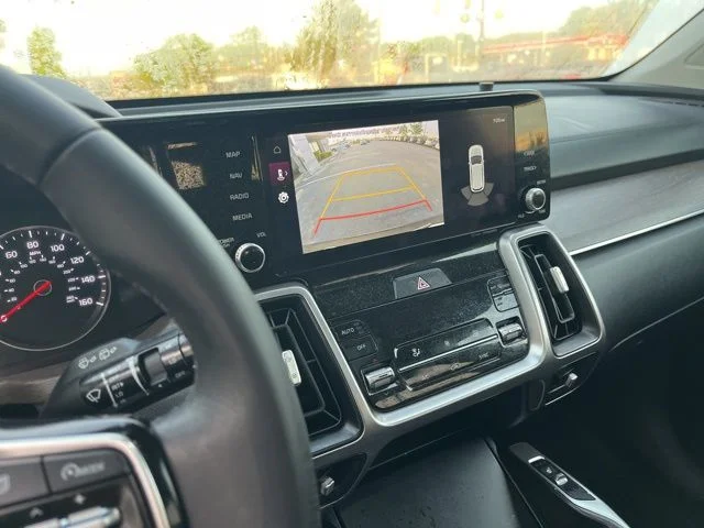 Used 2023 Black Kia X-Line S image 25