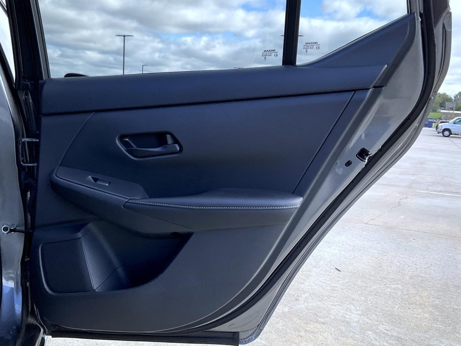 Used 2025 Gray Nissan S image 23