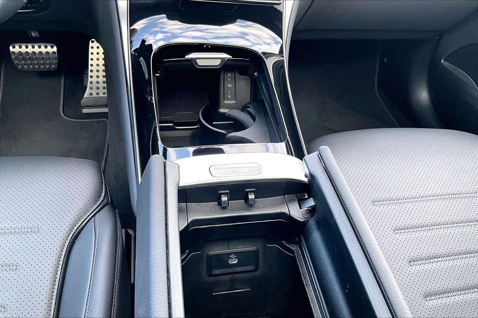 2025 Mercedes-Benz GLC Base - Photo 35