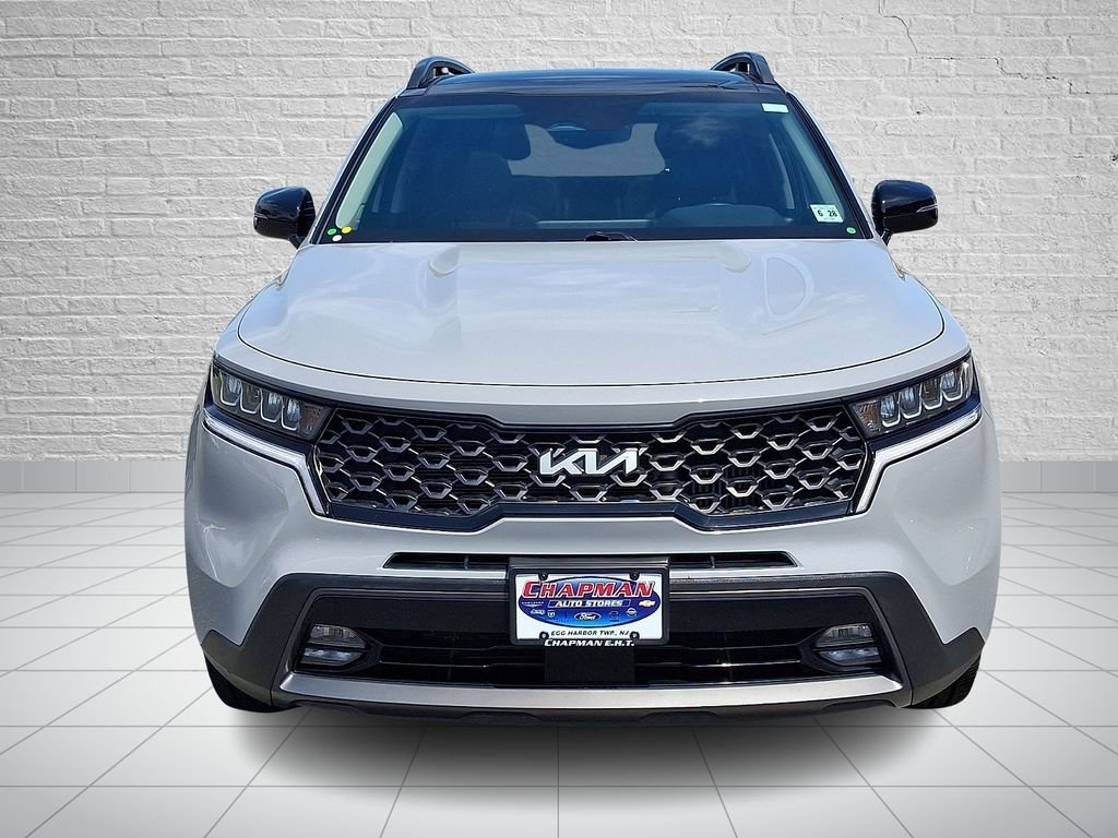 Used 2023 Gray Kia X-Line EX image 2