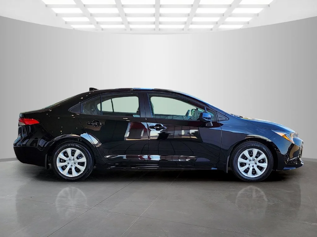 New 2027 Inked Toyota  LE image 2