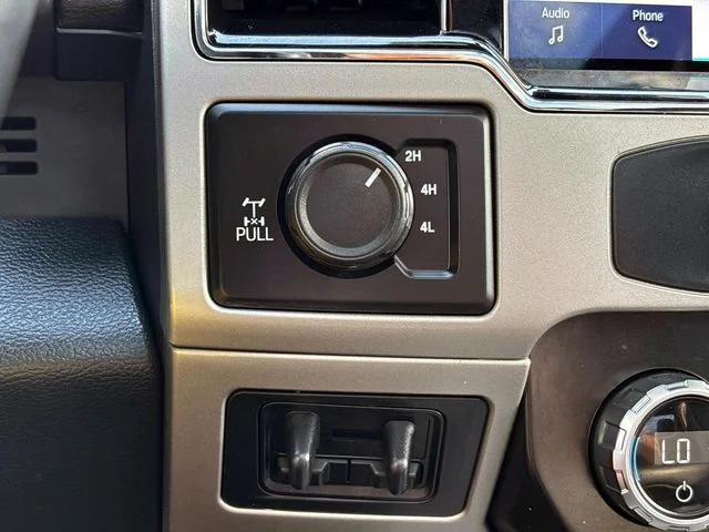 Used 2022 Oxford White Ford Lariat image 30