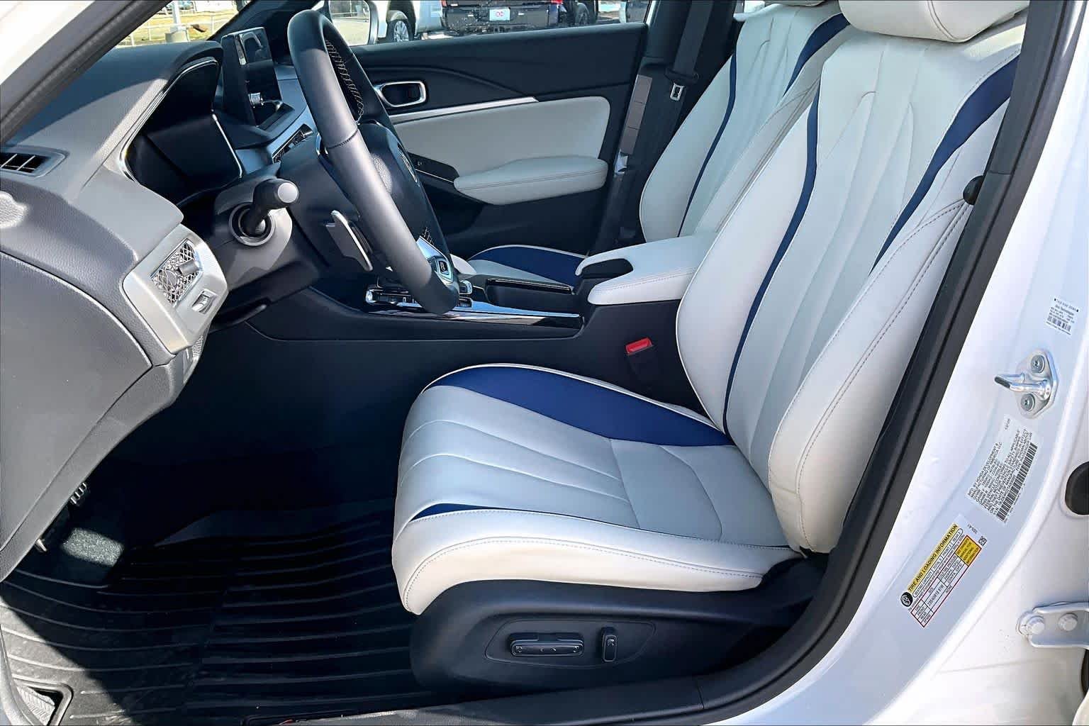 New 2026 Platinum White Pearl Acura w/A-Spec Package image 9