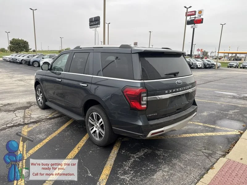 Used 2024 Blue Metallic Ford Limited image 3