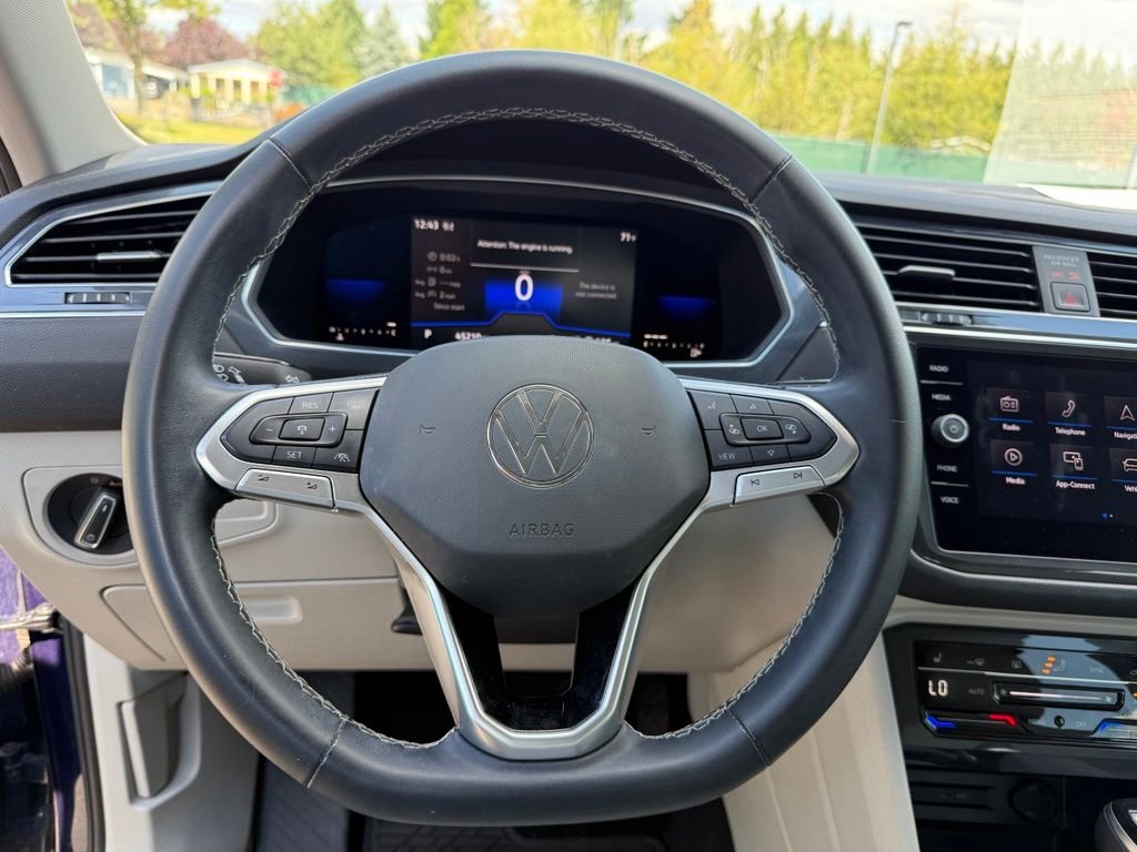 Used 2022 Atlantic Blue Metallic Volkswagen 2.0T SE image 9