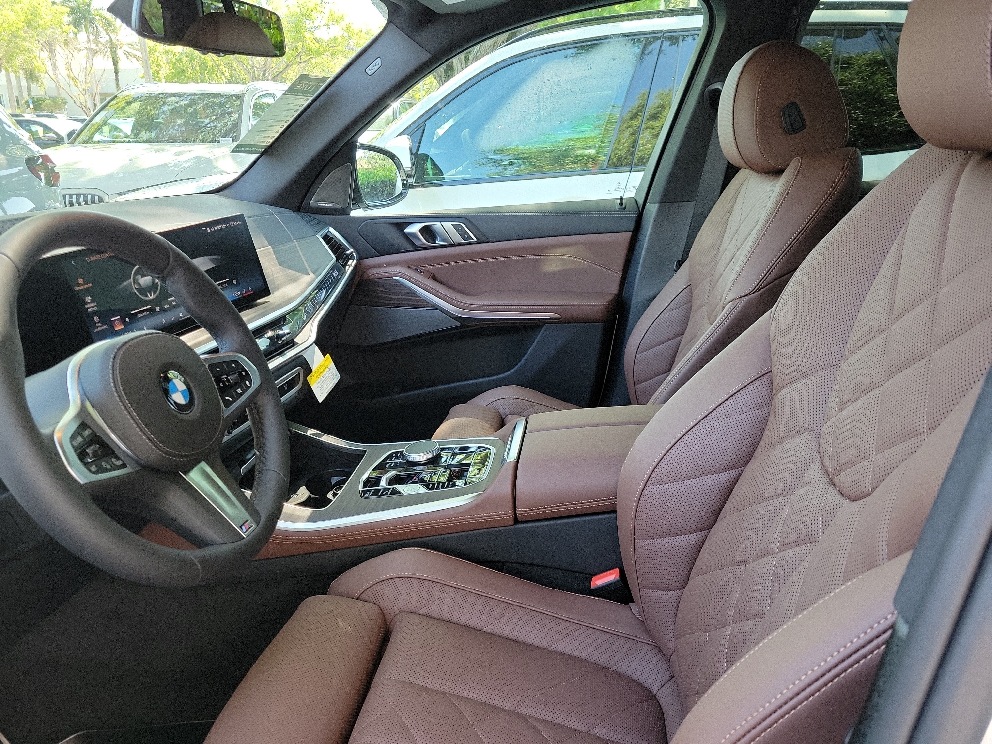 New 2026 Alpine White BMW sDrive40i image 12