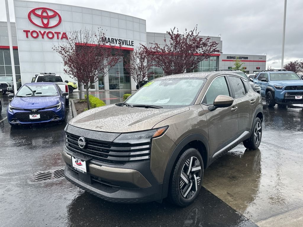 2025 Nissan Kicks 2.0 SV's photo