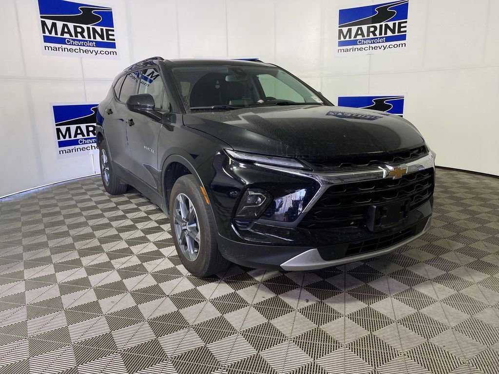 2025 Chevrolet Blazer 2.0T 2LT FWD's photo