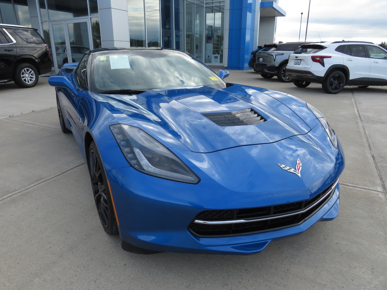 Used 2015  CHEVROLET  image 3