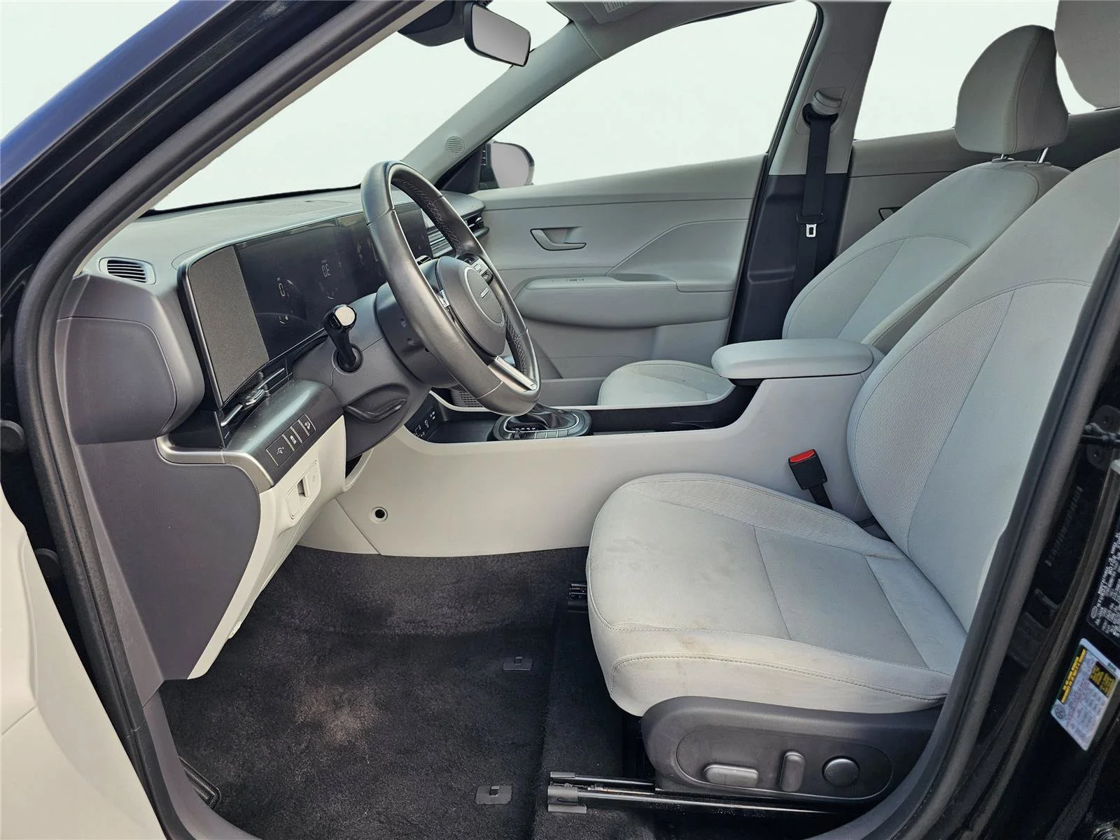 Used 2025 Abyss Black Pearl Hyundai SEL image 16
