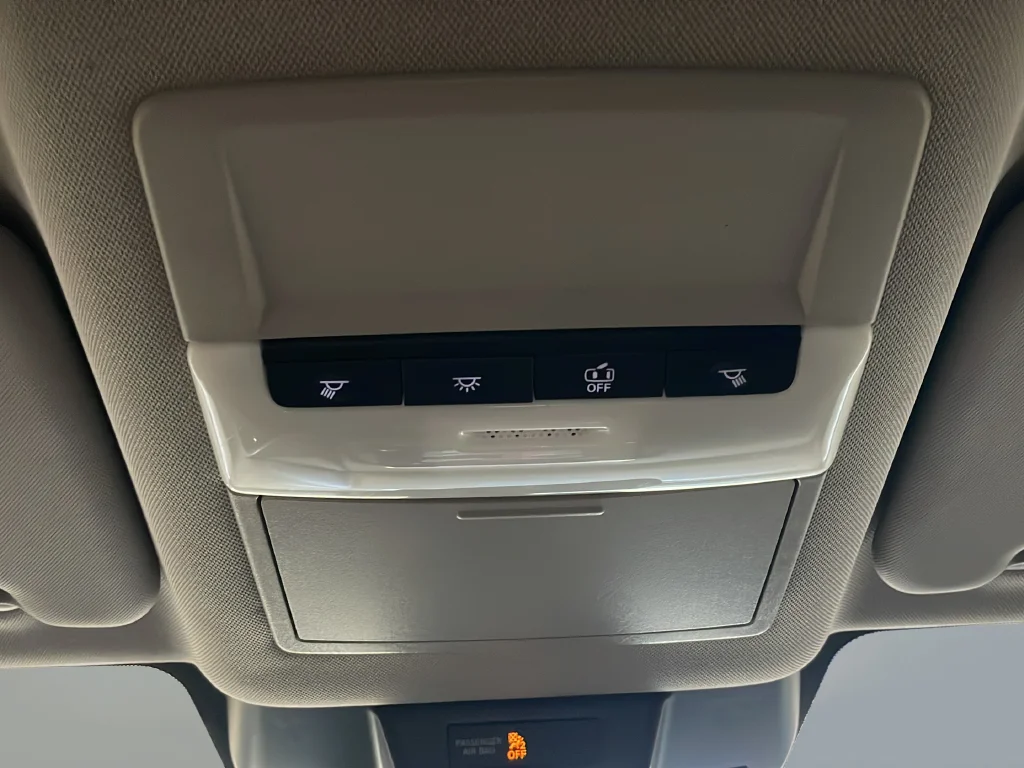 Used 2024 Gray Nissan S image 35