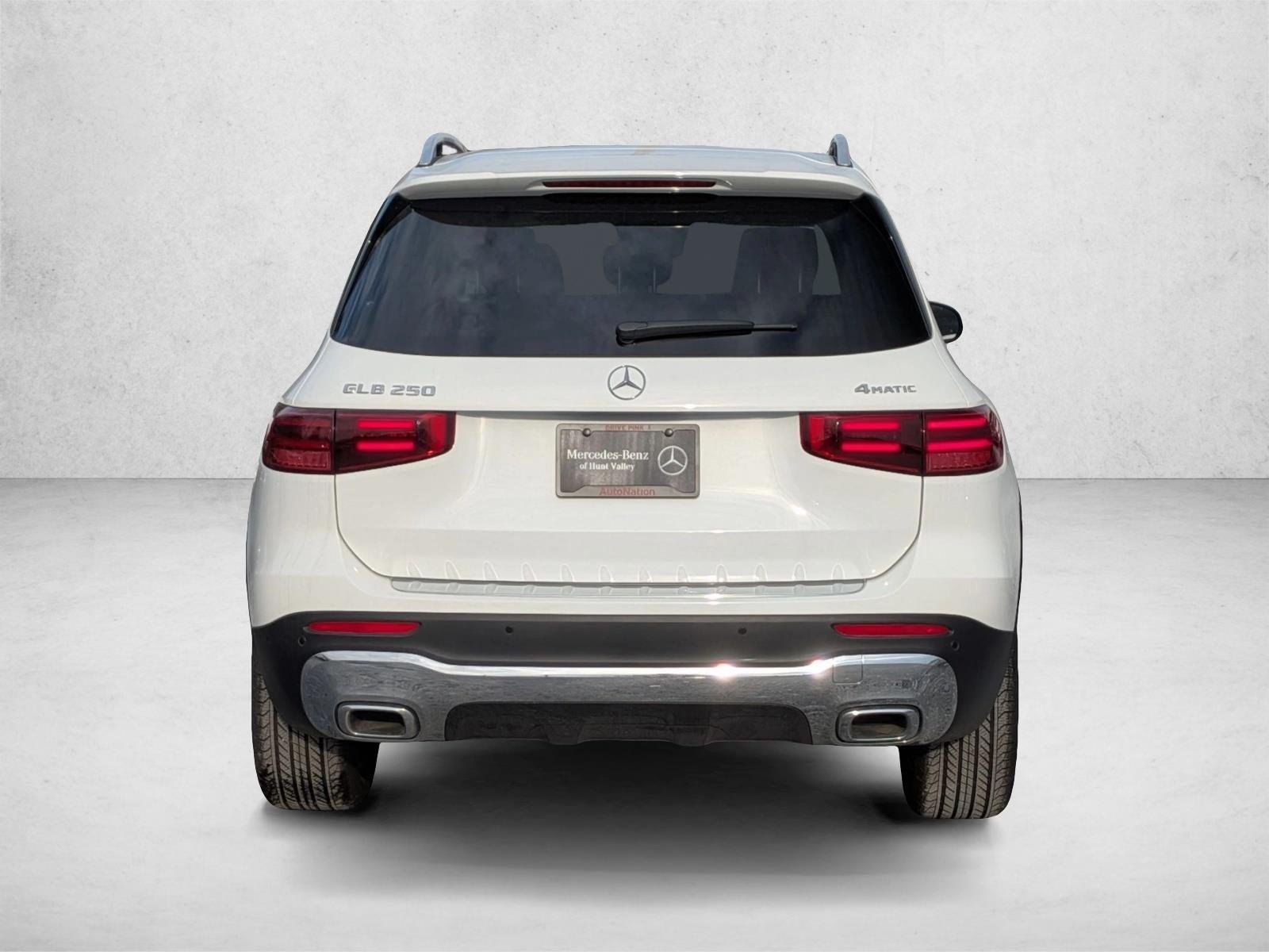 Certified Used 2026 Polar White Mercedes-Benz GLB 250 image 6
