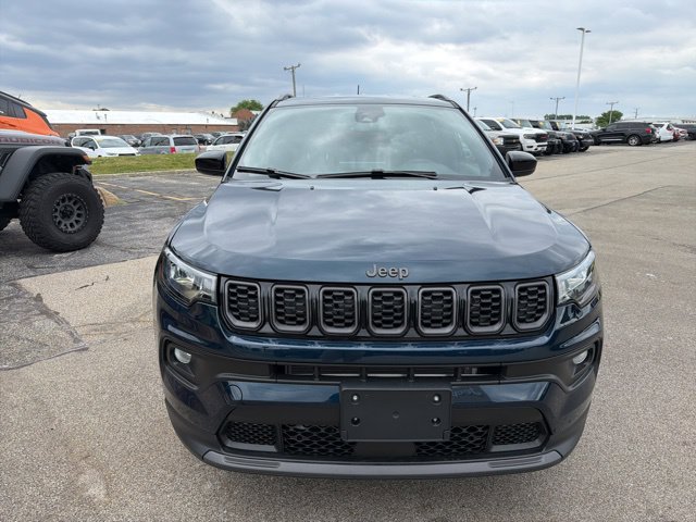 New 2026 Fathom Blue Pearl-Coat Exterior Paint Jeep Latitude image 2