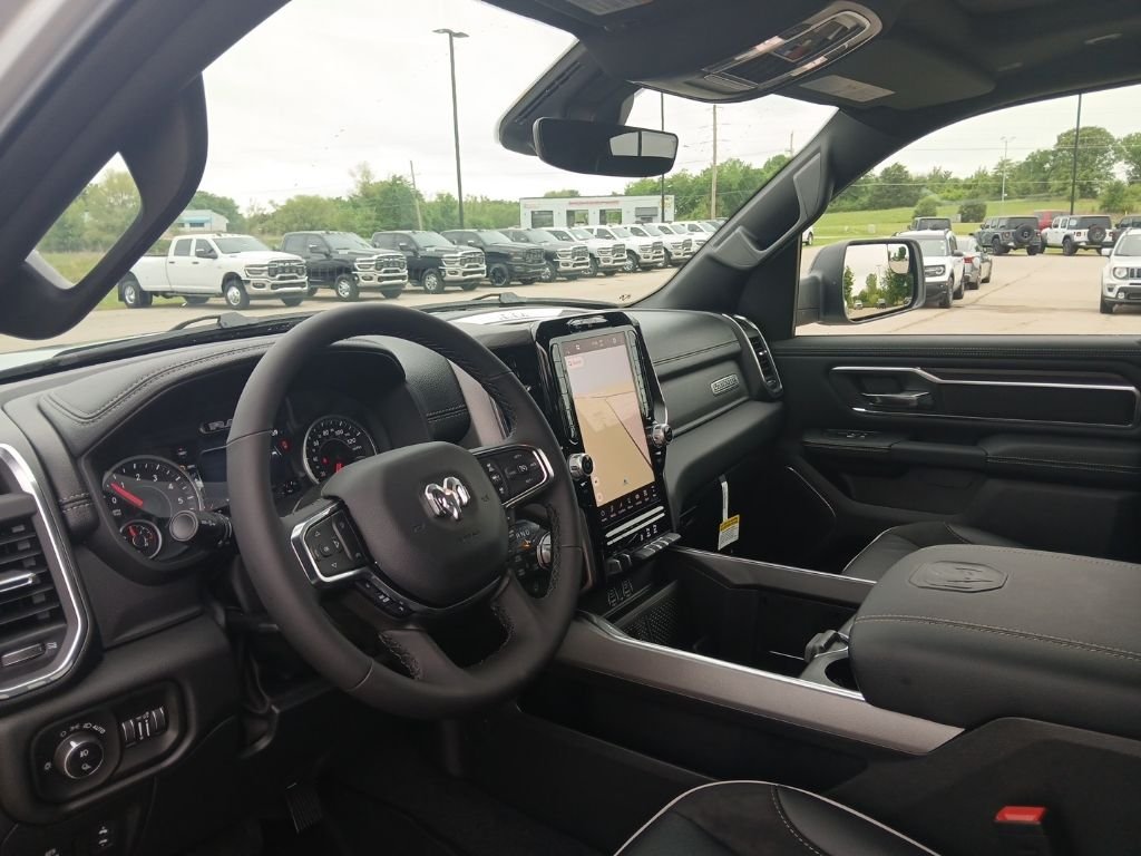 2026 RAM 1500 Laramie - Photo 35